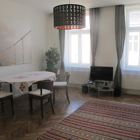 Apartament Czapskich Big House Apartamento Cracóvia Exterior foto